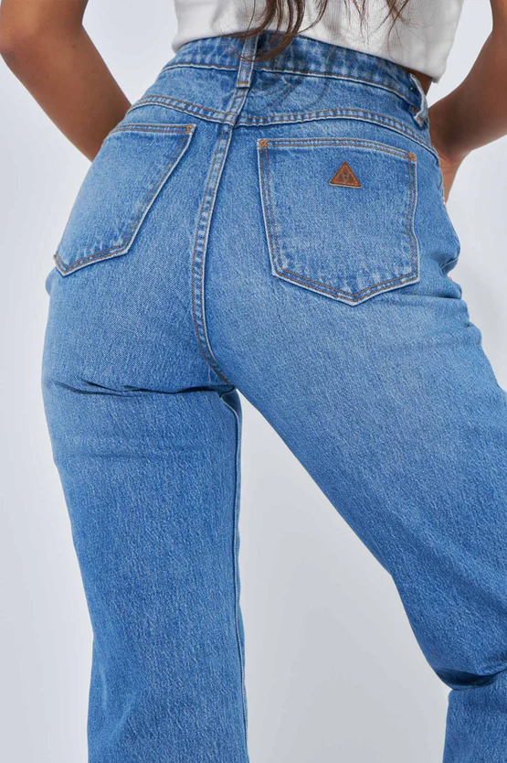 ABRAND 94 High Straight 'Erin'