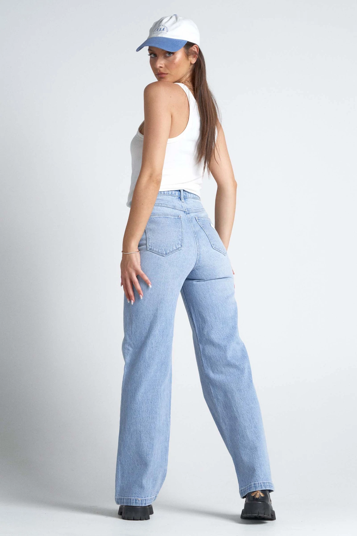 ABRAND 94 High & Wide 'Gina'