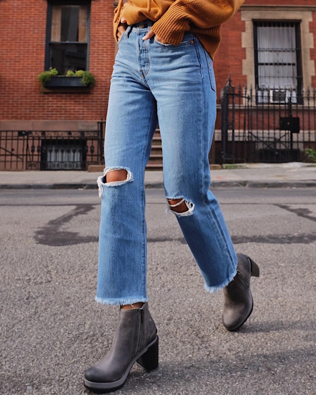 Levis wedgie hot sale jeans sale